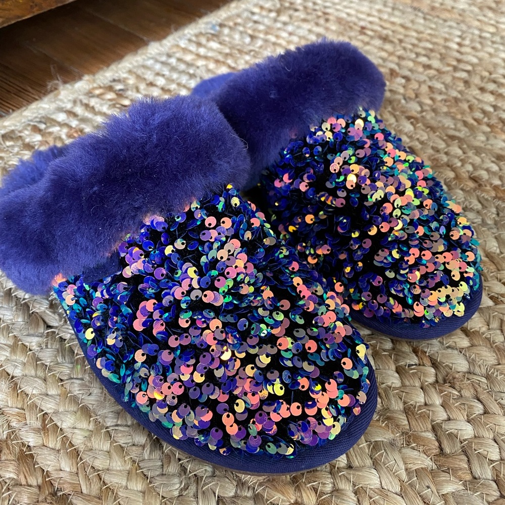 PURPLE SEQUIN UGG SLIPPER